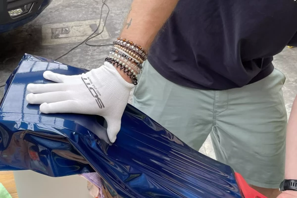 Wrappinge de véhicule par Stick-Up à Genève