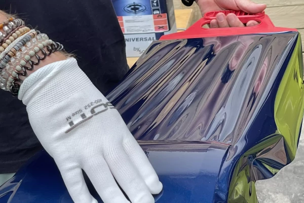 Wrappinge de véhicule par Stick-Up à Genève